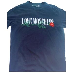 LOVE MOSCHINO
Rose Logo black shirt